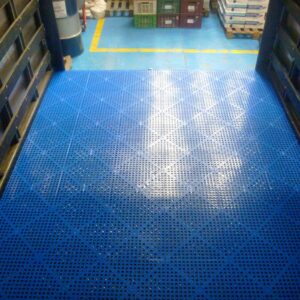 Easy Deck Cargo