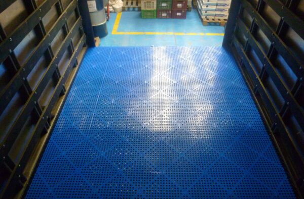 Easy Deck Cargo